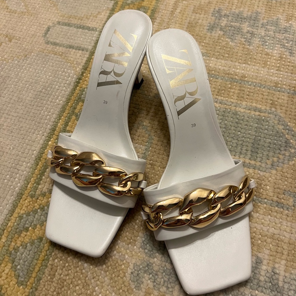 Zara White and Gold Chain Sandal Heel